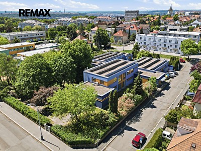 Pronájem kanceláře 226 m²