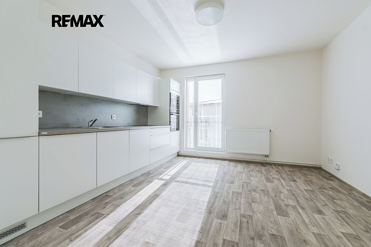 Pronájem bytu 2+kk 38 m²
