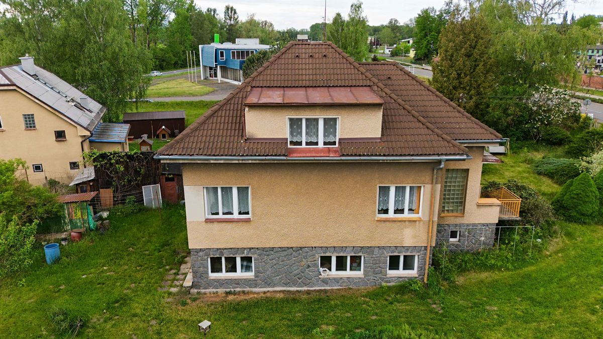 Prodej rodinného domu 120 m², pozemek 1243 m² – fotografie 3