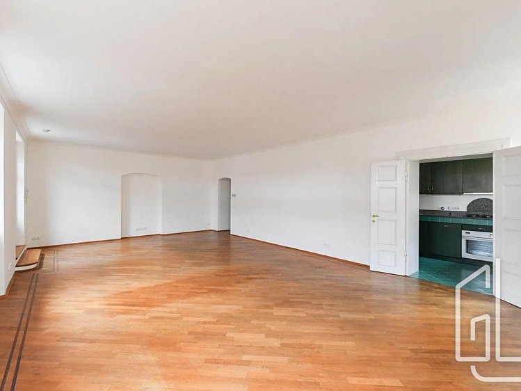 Квартира 4+1 в оренду, 178 м² (17 з 19)