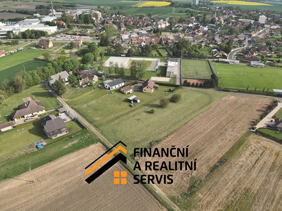 Prodej stavebního pozemku 2219 m² – fotografie 3