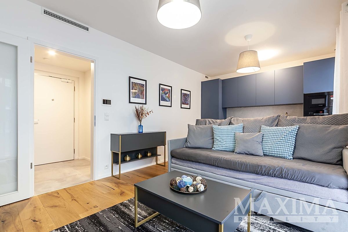 Pronájem bytu 1+kk 32 m² – fotografie 3