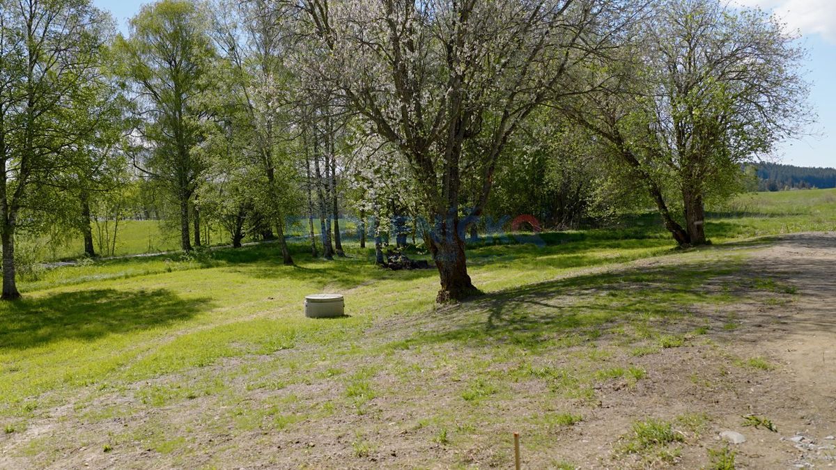 Prodej stavebního pozemku 1523 m² – fotografie 2