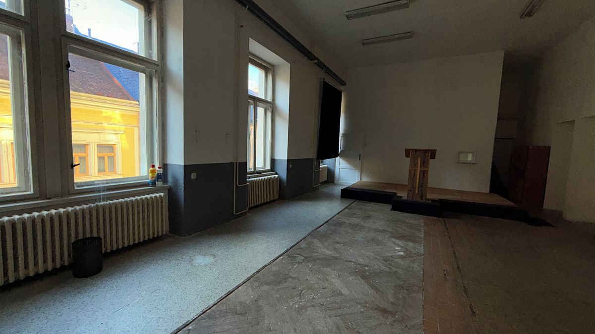 Pronájem kanceláře 60 m² – fotografie 2