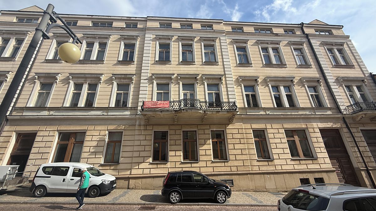Pronájem kanceláře 60 m² – fotografie 3
