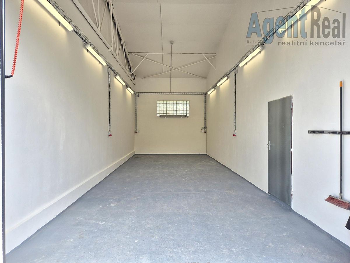 Pronájem skladového prostoru 48 m² – fotografie 3