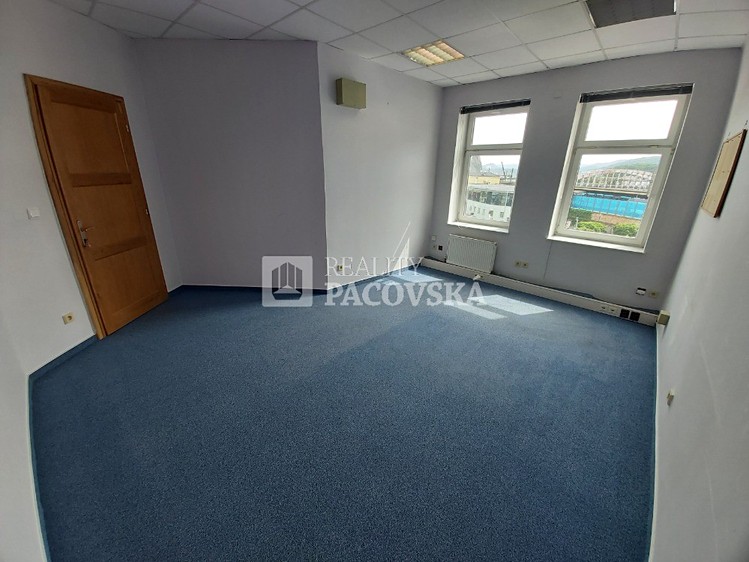 Комерційне приміщення в оренду, 145 м² (9 з 15)