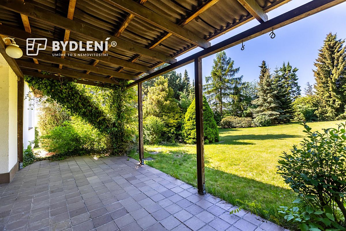 Prodej rodinného domu 250 m², pozemek 1975 m² – fotografie 4