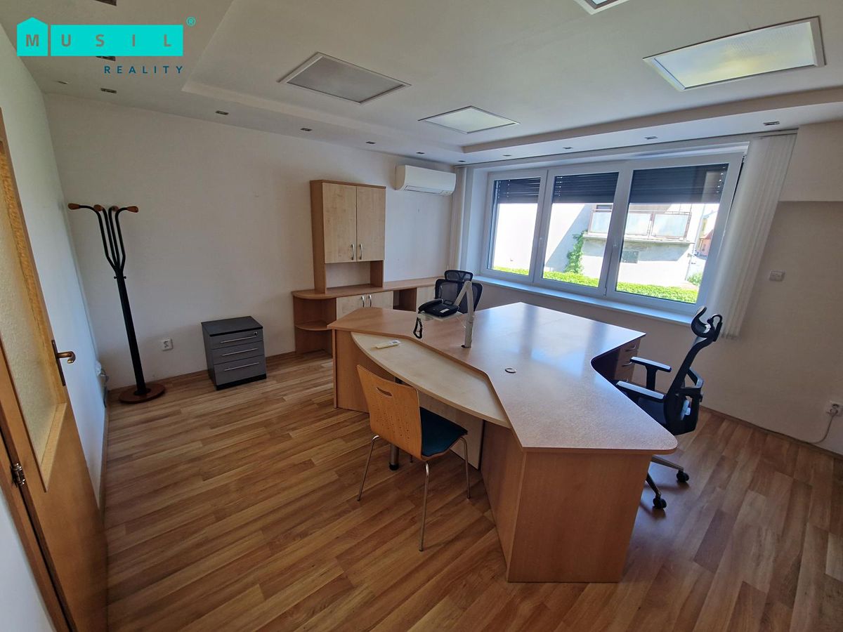 Pronájem kanceláře 22 m² – fotografie 2