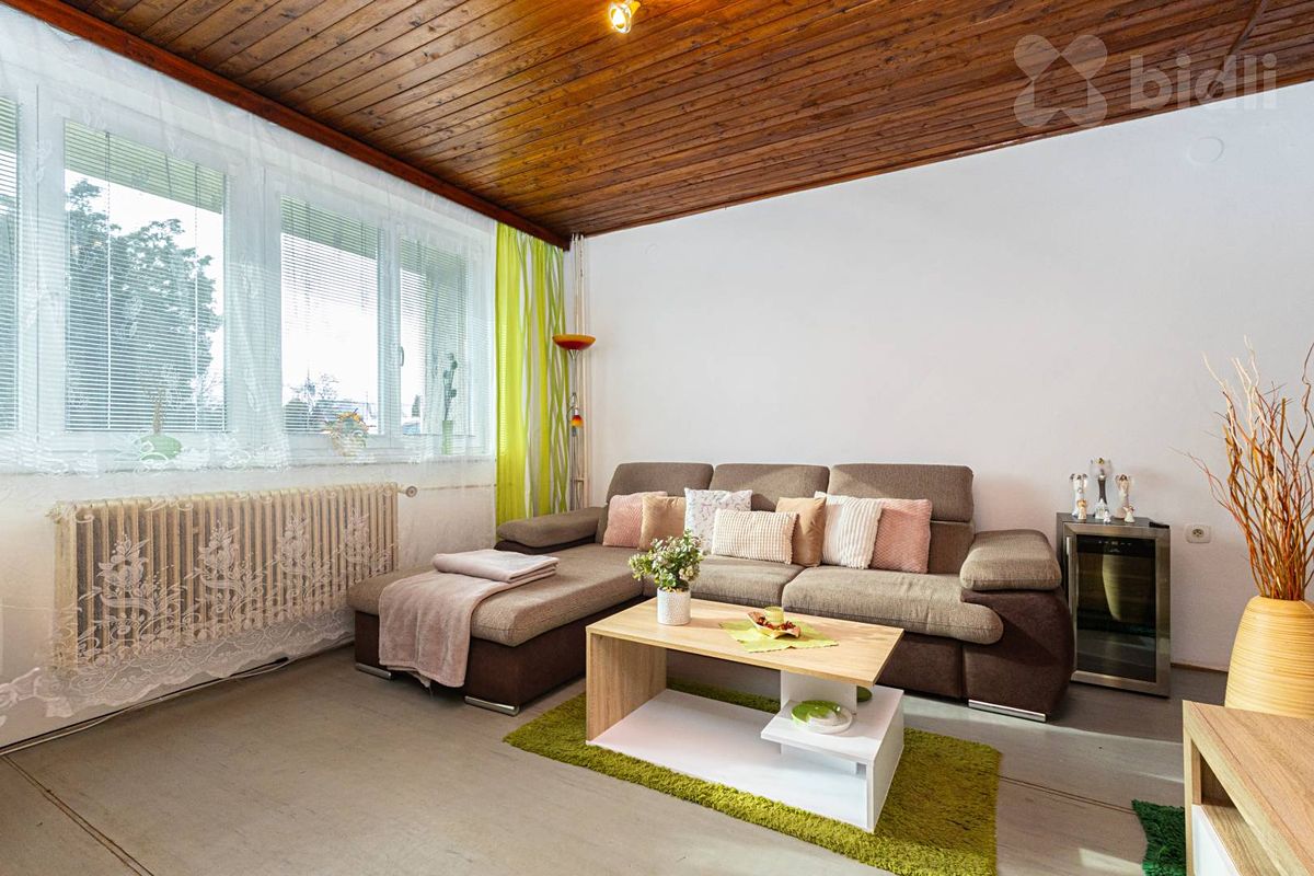 Prodej rodinného domu 170 m², pozemek 510 m² – fotografie 2