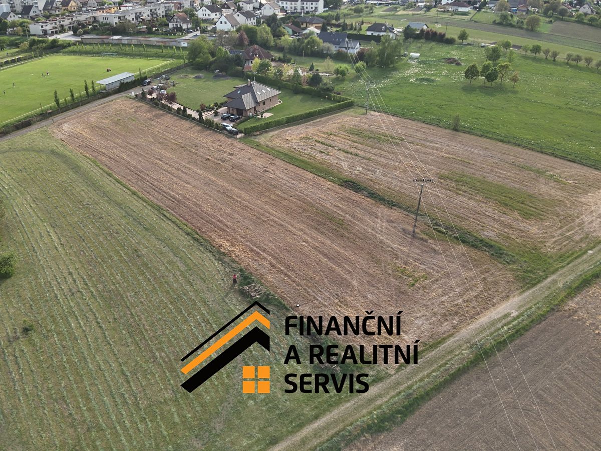 Prodej stavebního pozemku 2219 m² – fotografie 2