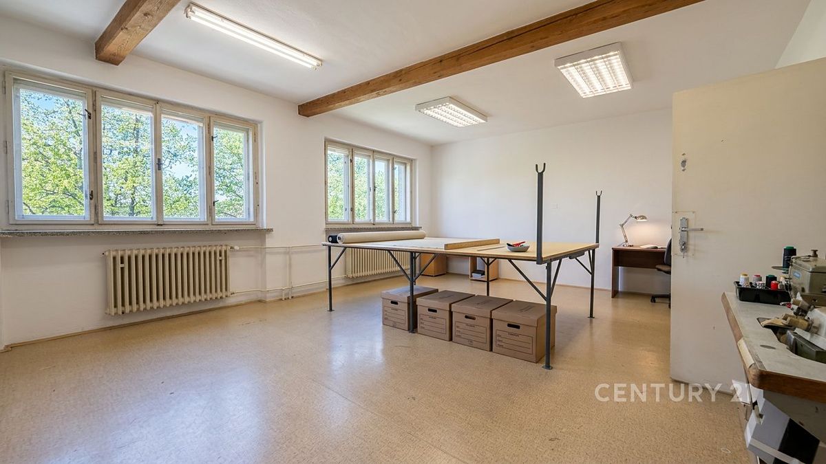 Pronájem kanceláře 103 m² – fotografie 4