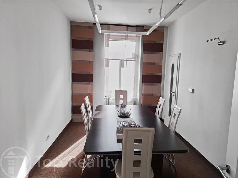 Pronájem kanceláře 107 m² – fotografie 4
