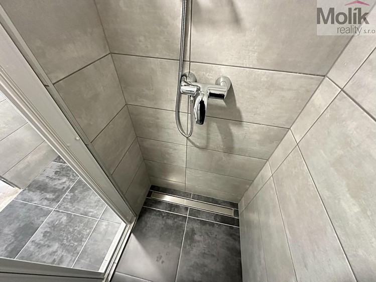 Квартира 1+1 в оренду, 36 м² (12 з 16)