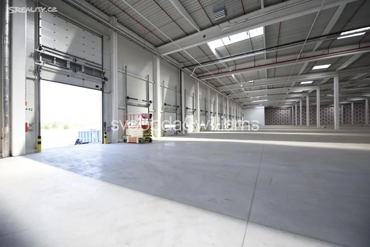 Pronájem skladového prostoru 4586 m², Ostrava