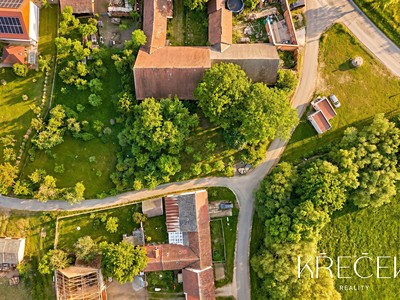 Prodej  stavebního pozemku 698 m²