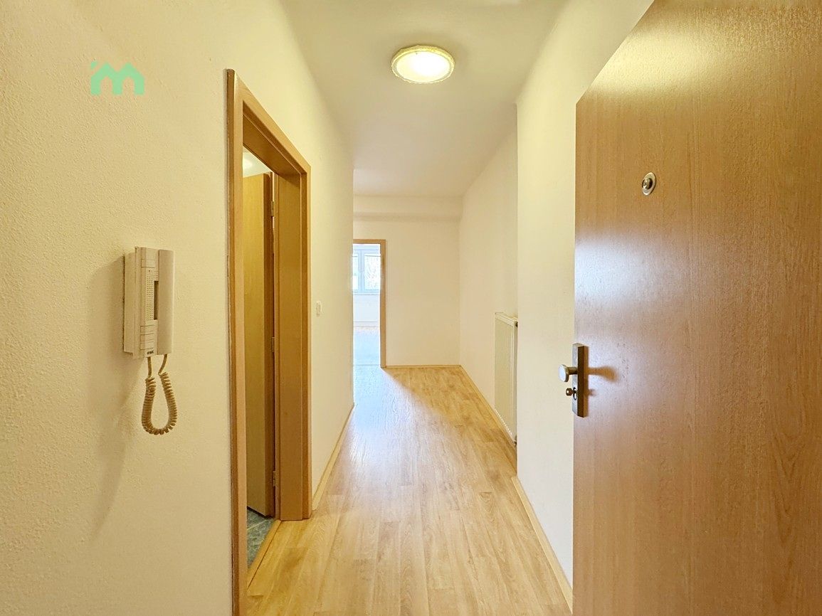 Pronájem bytu 2+1 60 m² – fotografie 3
