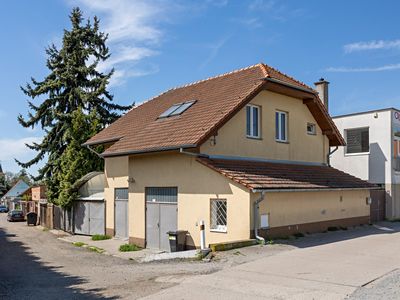Prodej rodinného domu 283 m², pozemek 246 m²