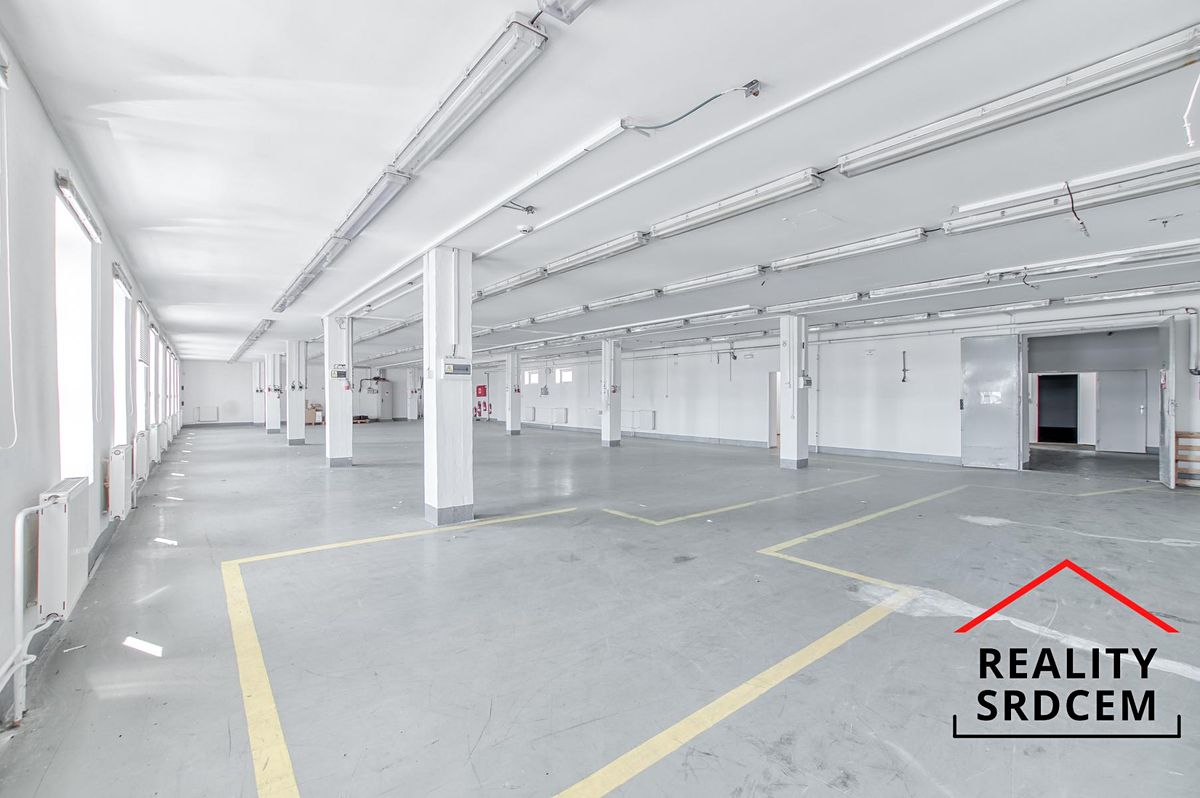 Pronájem skladového prostoru 613 m²