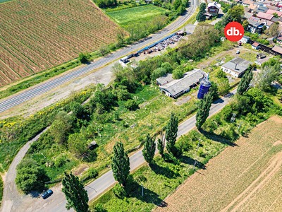 Prodej  komerčního pozemku 8 787 m²