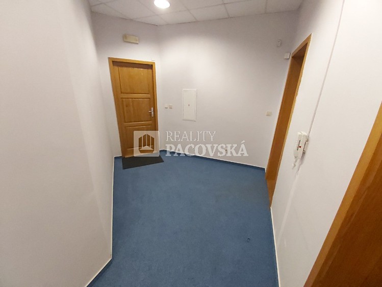 Комерційне приміщення в оренду, 145 м² (12 з 15)
