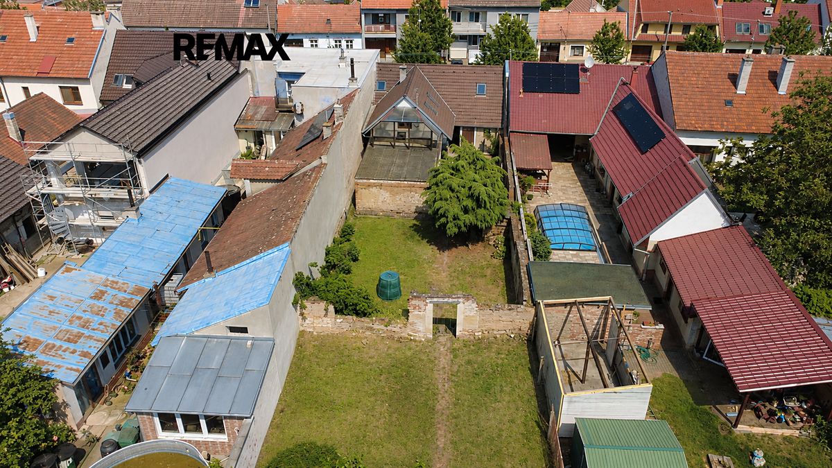 Prodej rodinného domu 168 m², pozemek 677 m²