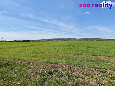 Prodej  pole 5 596 m²