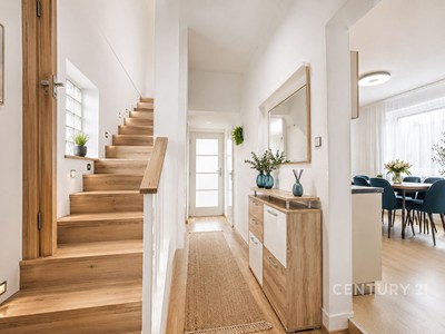 Комерційне приміщення на продаж, 229 м² (3 з 30)