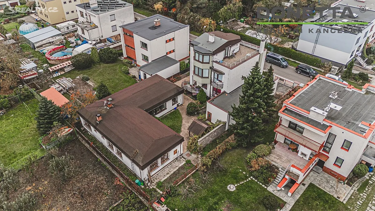 Prodej rodinného domu 240 m², pozemek 738 m², Hradec Králové