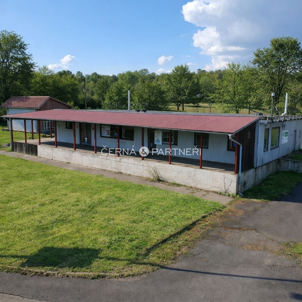 Prodej obchodního prostoru 390 m² – fotografie 3
