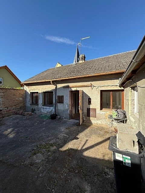 Prodej rodinného domu 80 m², pozemek 150 m² – fotografie 2