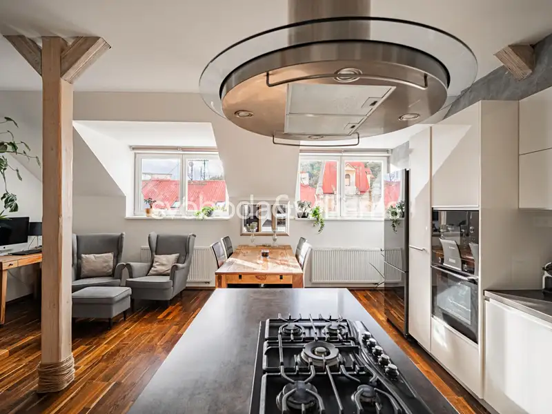Prodej bytu 4+kk 141 m², Praha – náhled fotky 3