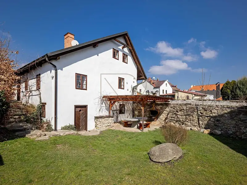 Prodej rodinného domu 250 m², pozemek 461 m², Sedlec-Prčice – náhled fotky 1