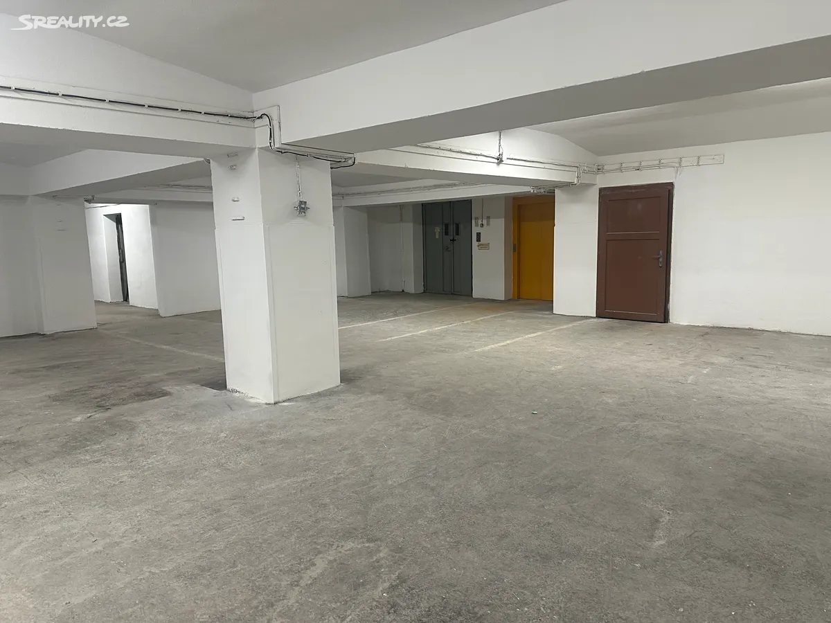 Pronájem skladového prostoru 187 m², Olomouc
