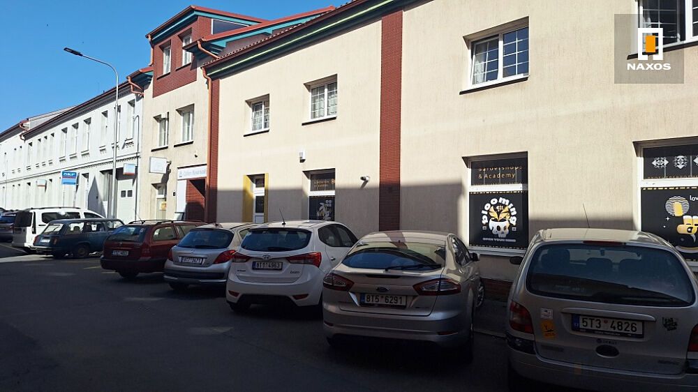 Pronájem obchodního prostoru 200 m² – fotografie 2