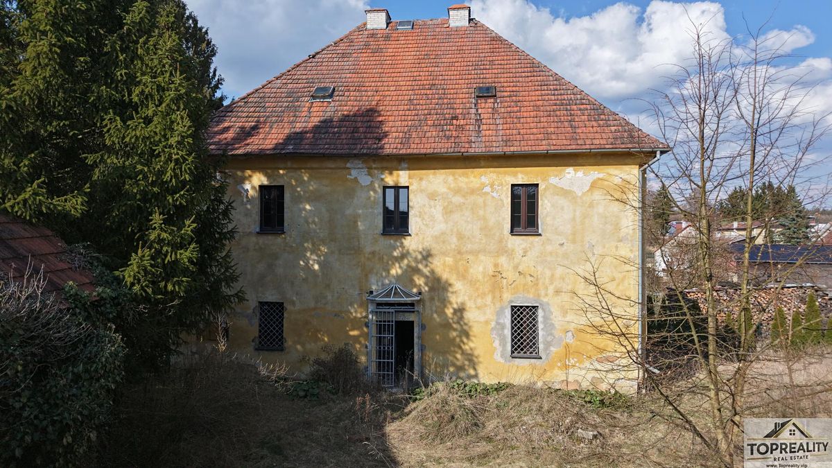 Prodej vily 362 m², pozemek 4004 m²
