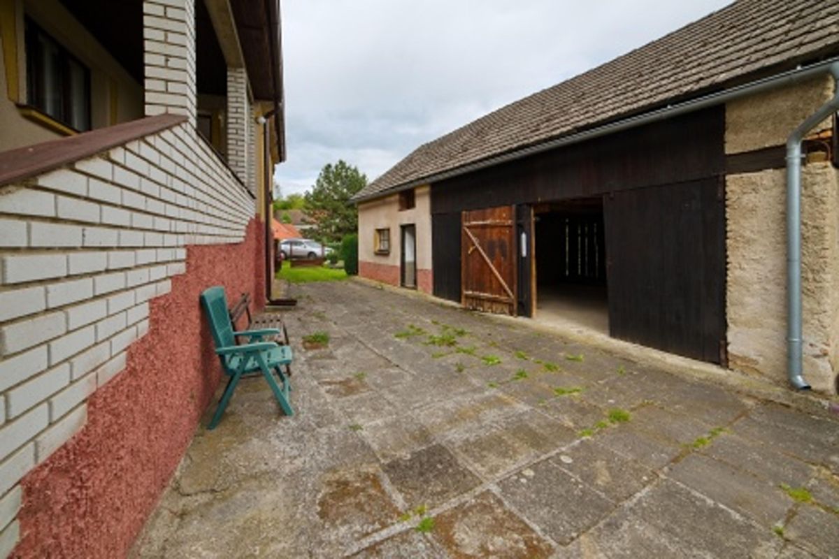 Prodej rodinného domu 255 m², pozemek 3631 m² – fotografie 5