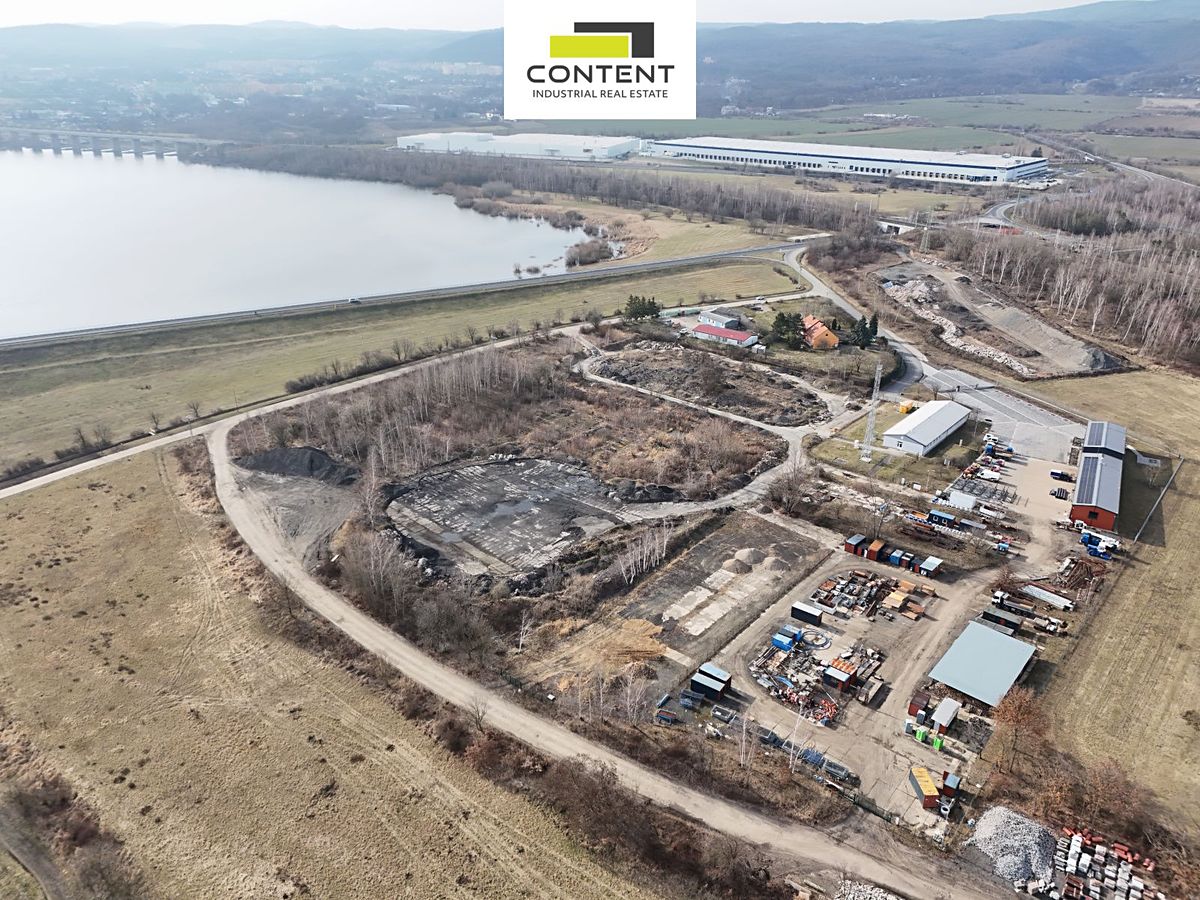 Prodej komerčního pozemku 27899 m²