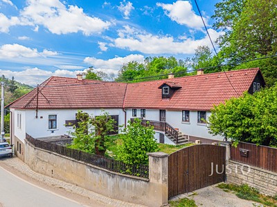 Prodej  rodinného domu 137 m², pozemek 1 588 m²