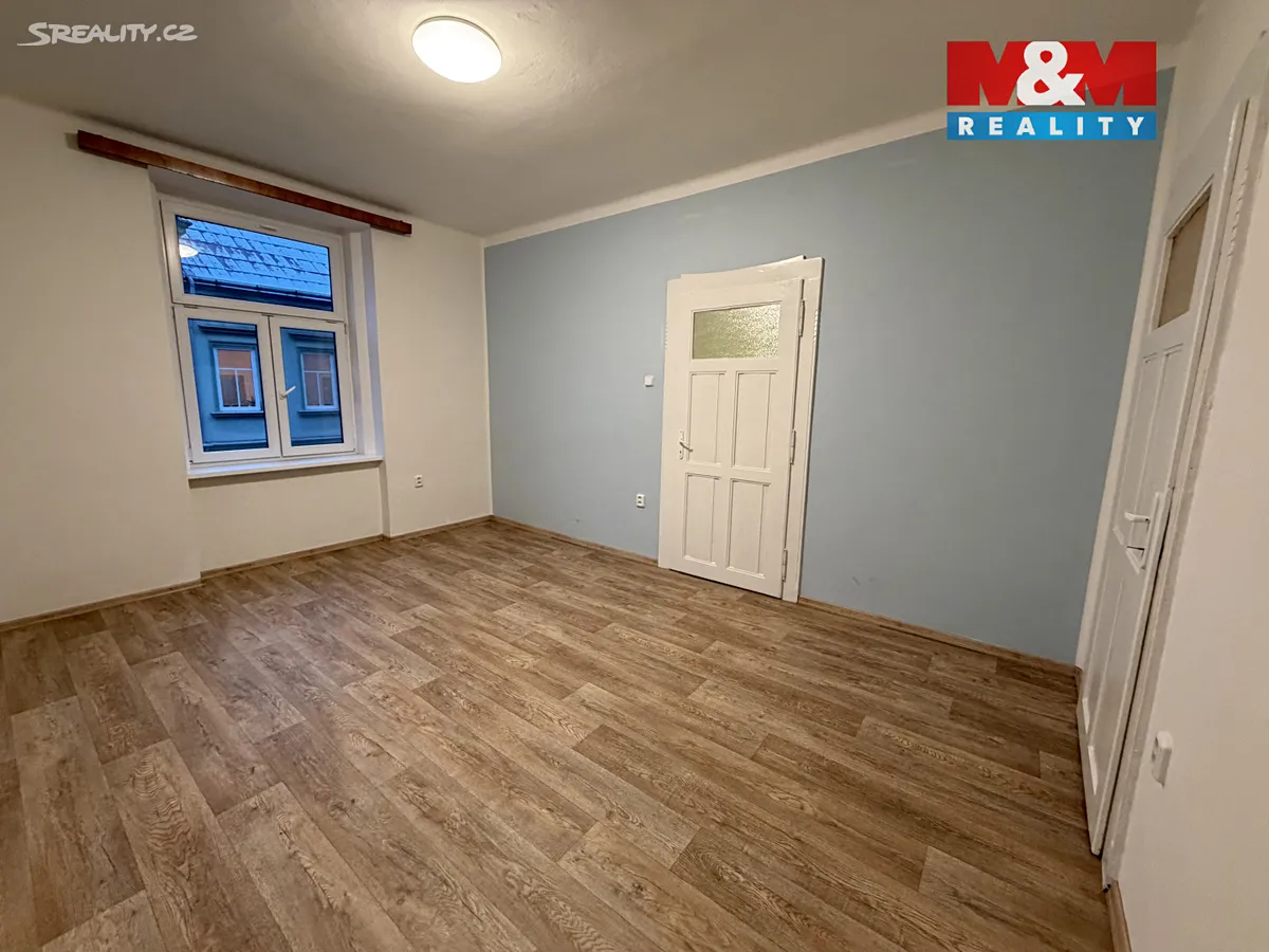 Pronájem bytu 2+1 52 m² – pohled 3