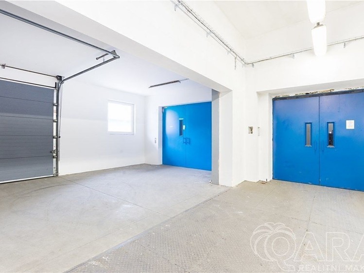 Pronájem komerčního prostoru, 4 000 m² (4 z 18)