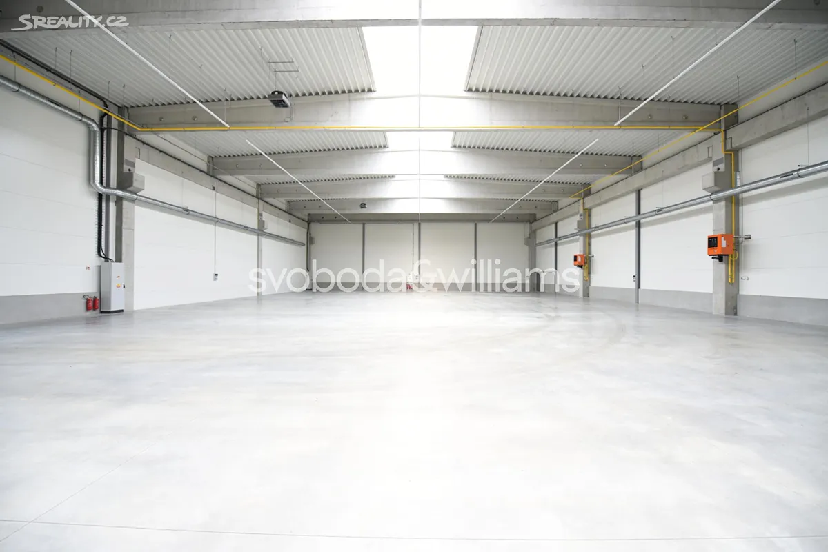 Pronájem výrobní haly, prostoru 1272 m² – pohled 4