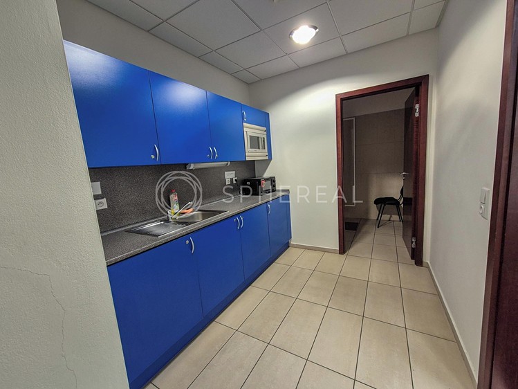 Комерційне приміщення в оренду, 221 м² (12 з 14)