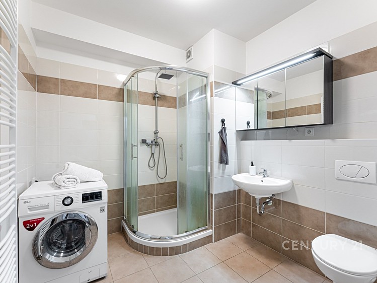 Prodej bytu 1+kk, 38 m² (10 z 25)