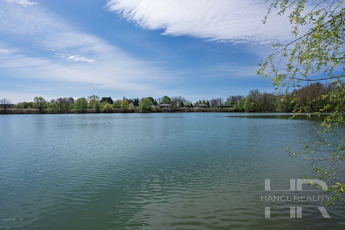 Prodej komerčního pozemku 111387 m² – fotografie 5