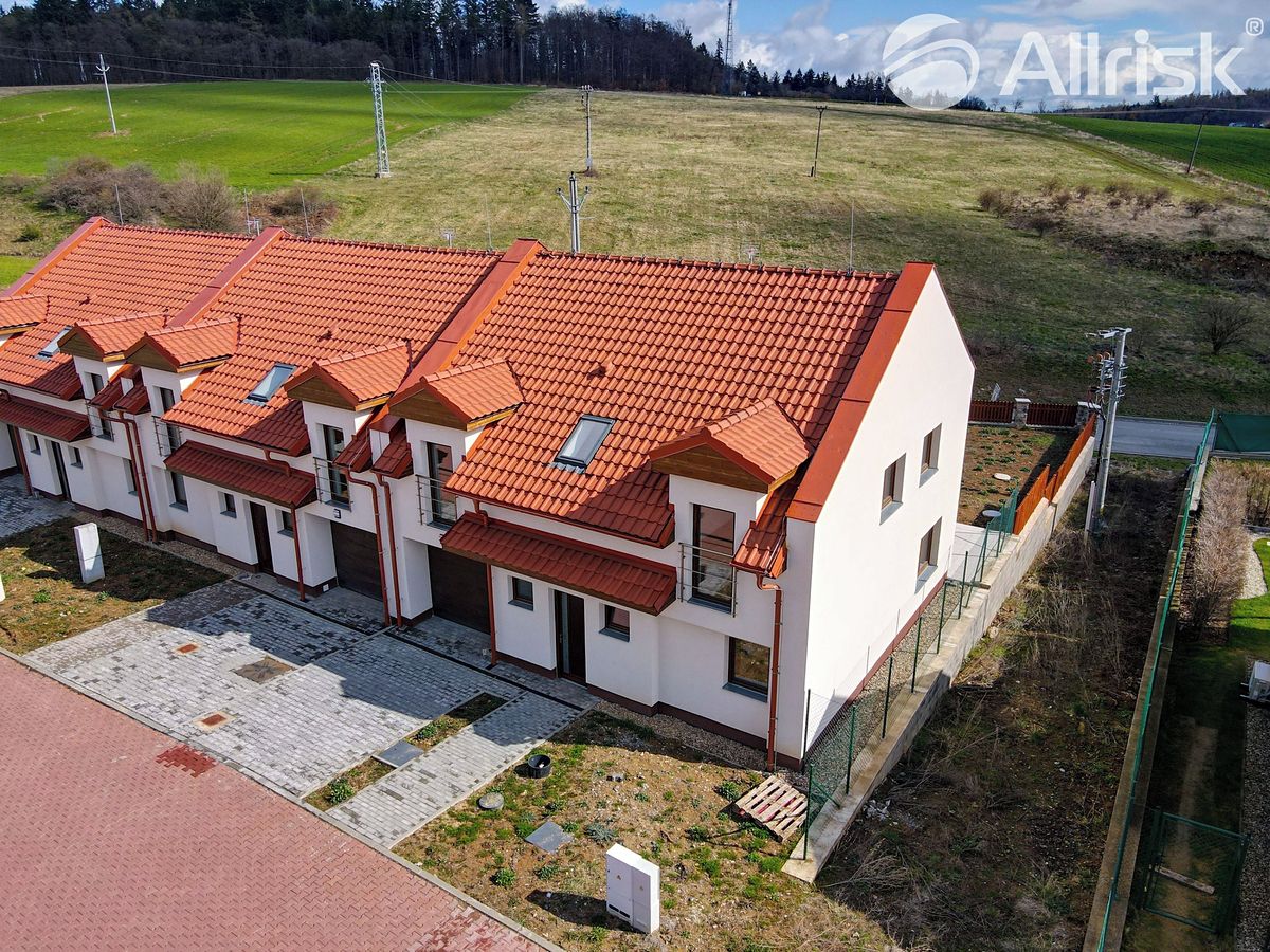 Prodej rodinného domu 220 m², pozemek 600 m²
