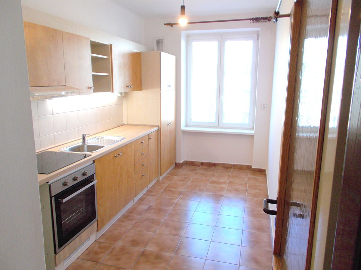 Pronájem bytu 1+1 35 m²
