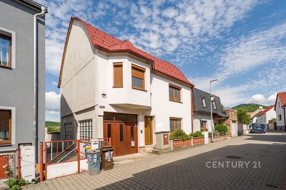 Prodej rodinného domu 177 m², pozemek 476 m²