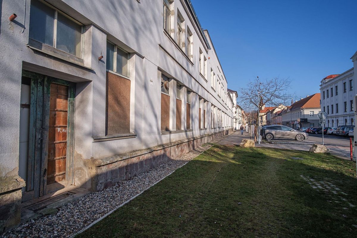 Prodej obchodního prostoru 1299 m² – fotografie 4