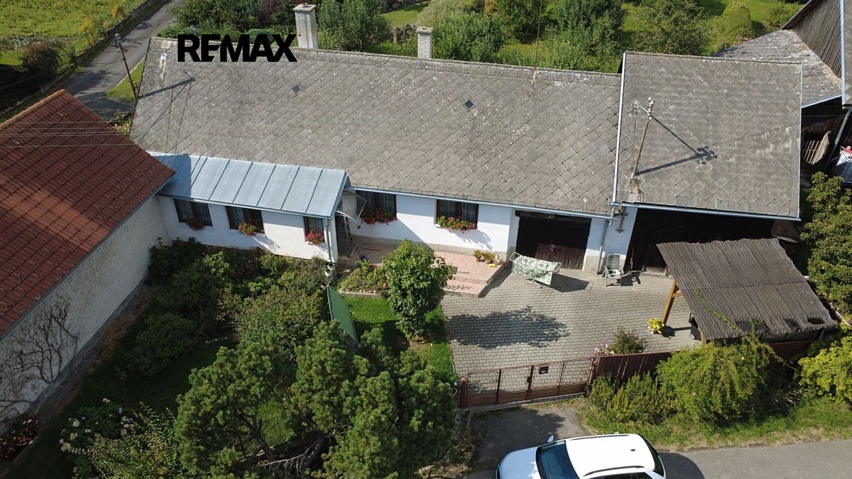Prodej rodinného domu 75 m², pozemek 1019 m² – fotografie 2